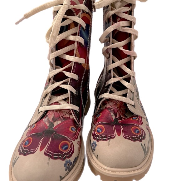 Floral Lace-Up Women's Boots - Picture 5 of 8